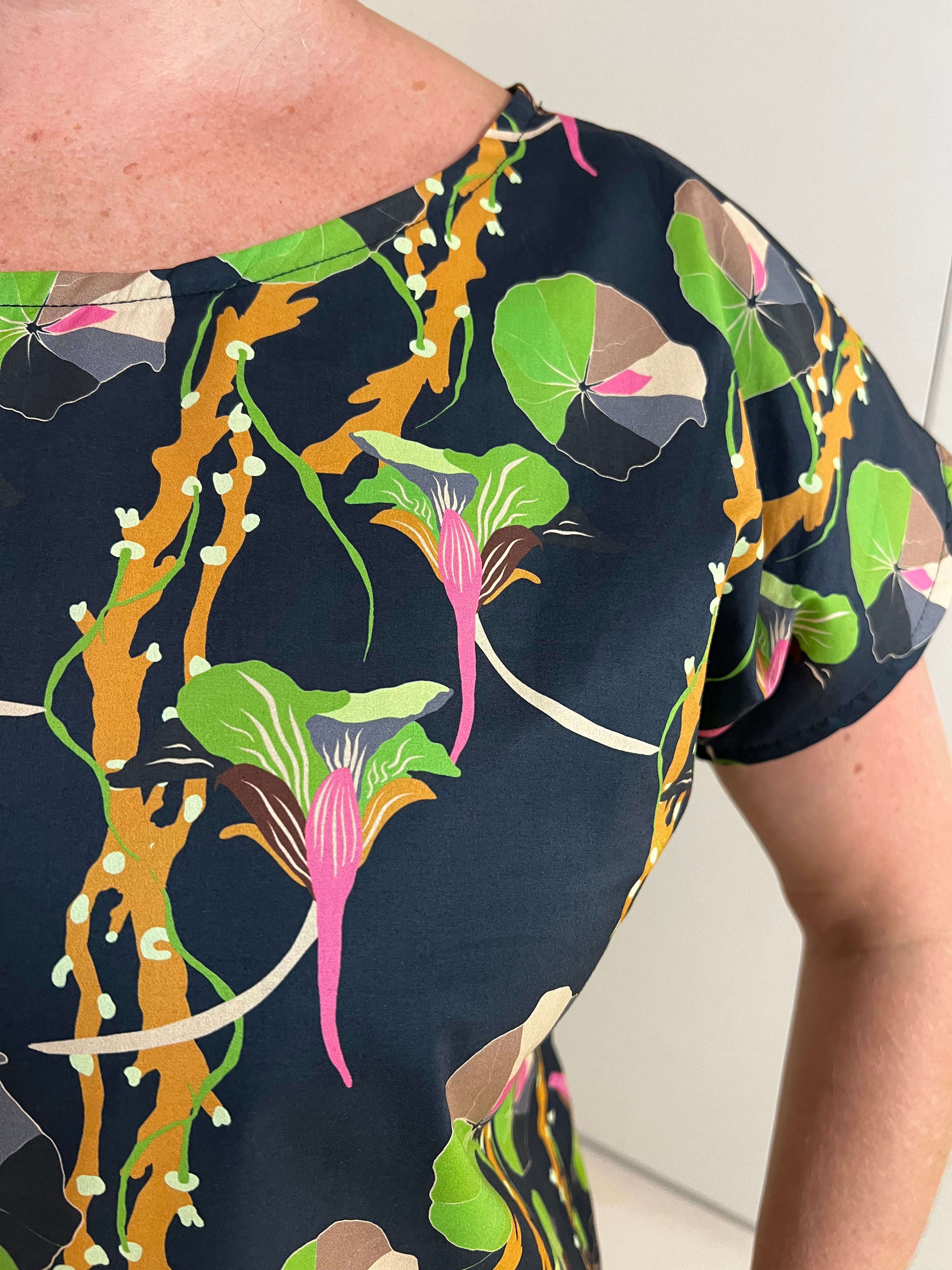 Breeze Top - Nasturtium Black