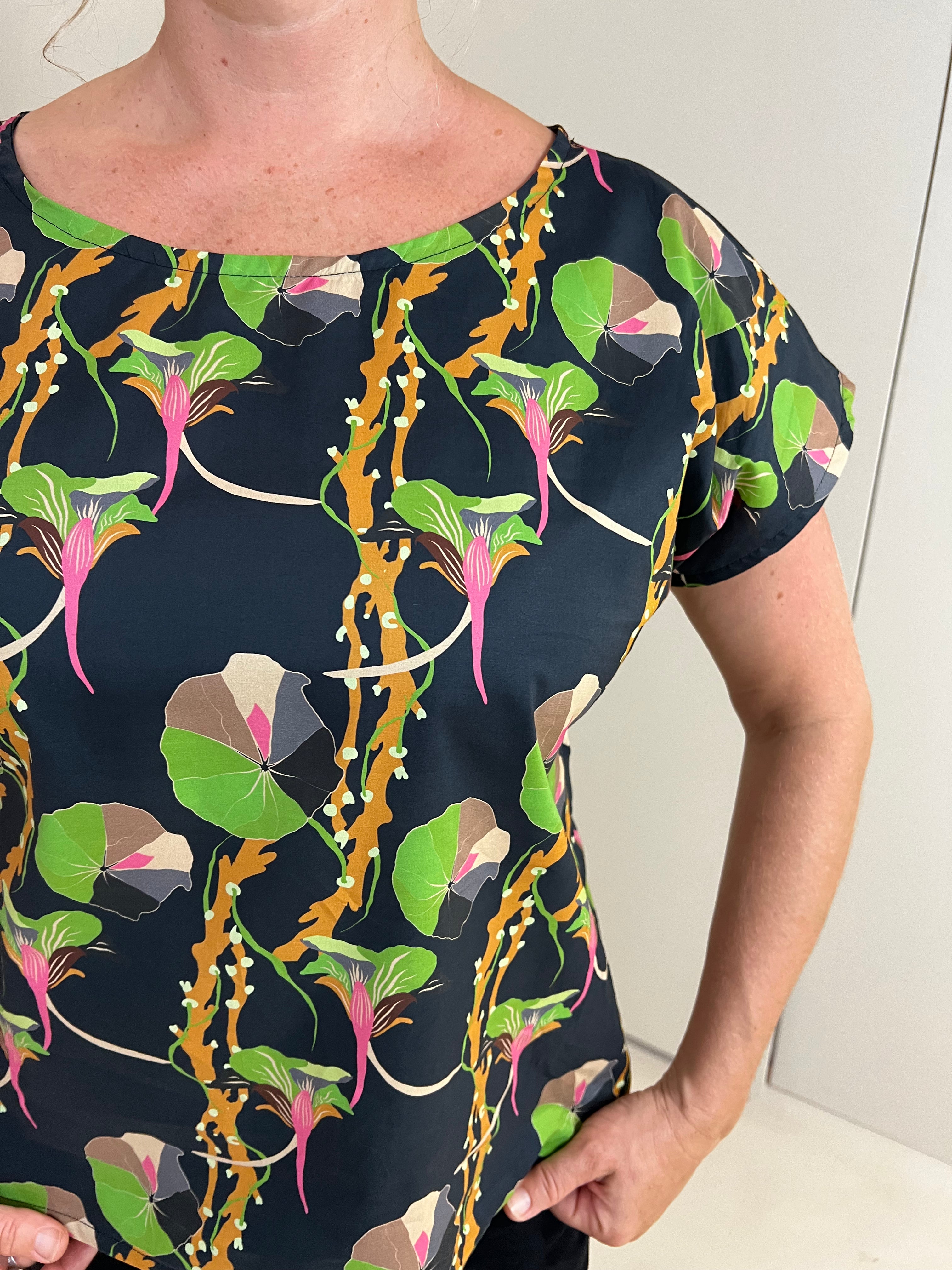 Breeze Top - Nasturtium Black