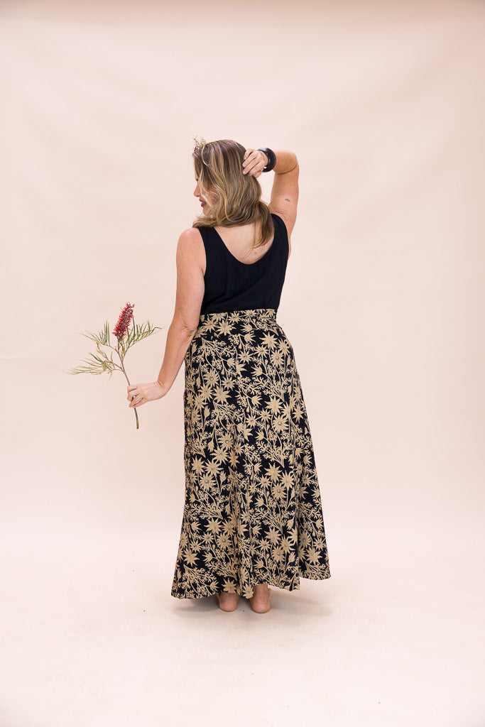 Stretch Maxi Skirt - Straw Flannel Flower