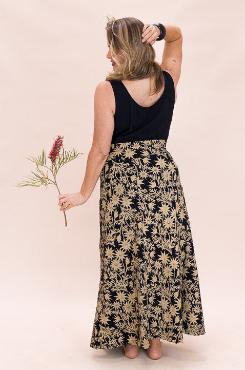 Stretch Maxi Skirt - Straw Flannel Flower