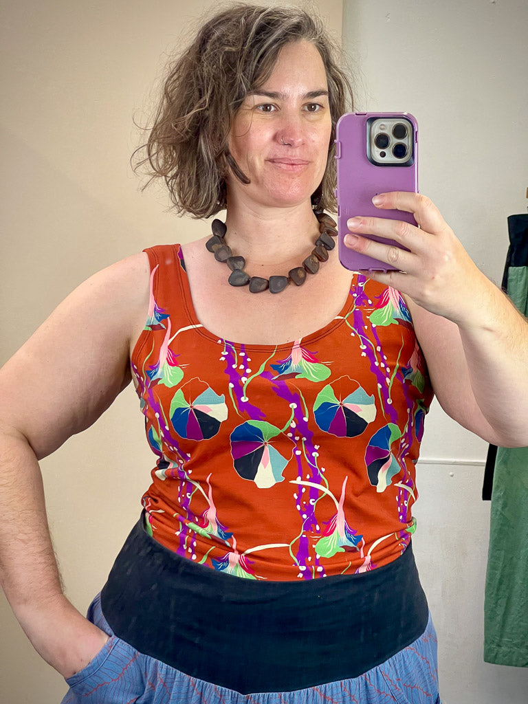 Organic Stretch Tank - Nasturtium Rust