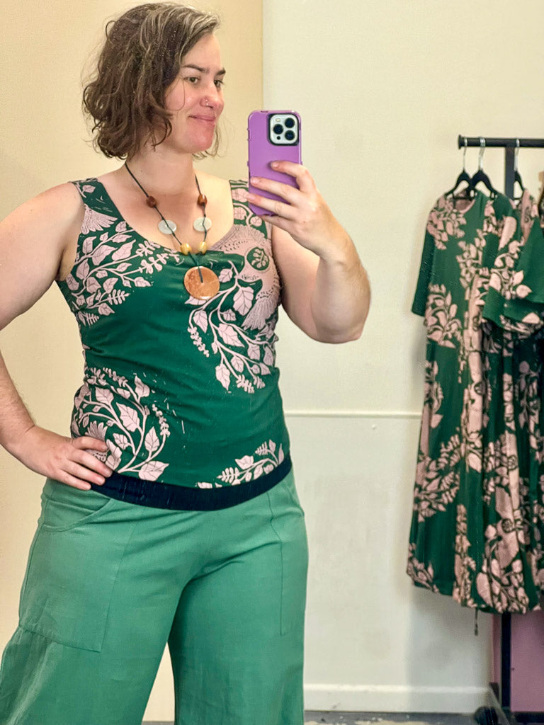 Organic Stretch Tank - Spirit of Tulsi