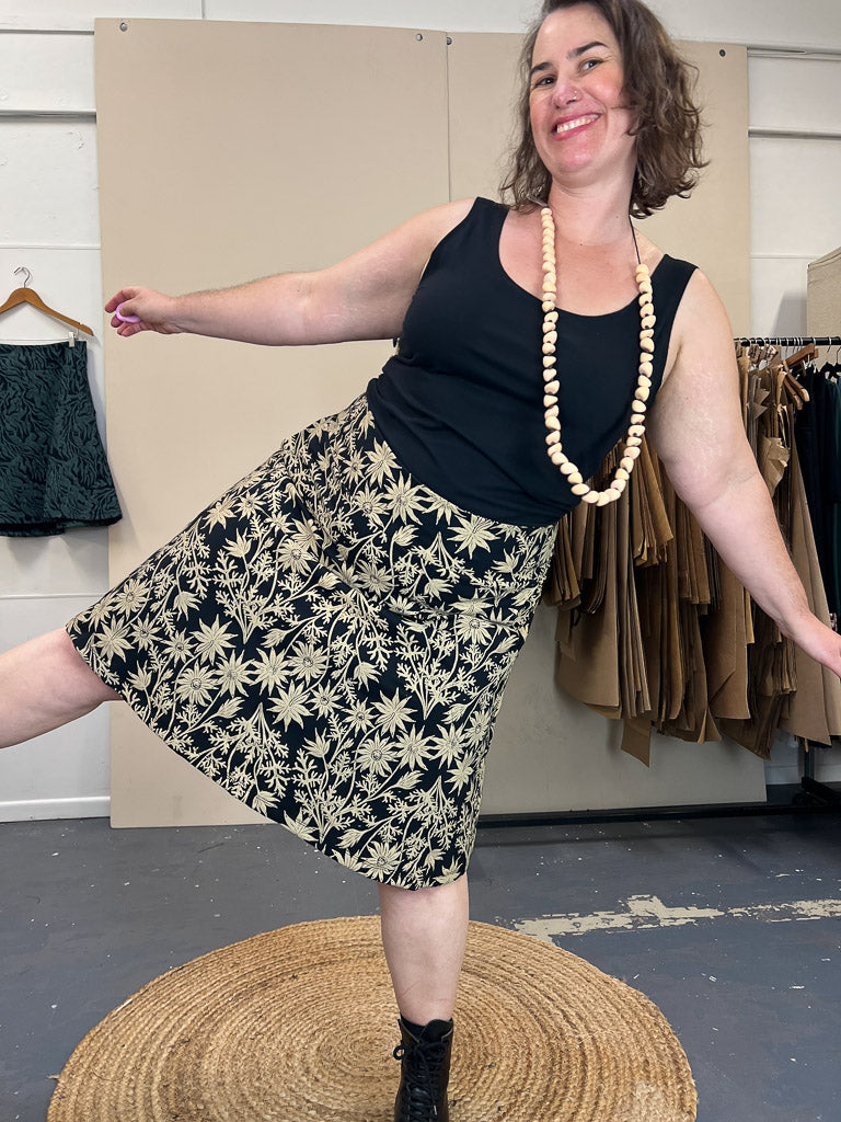 Swing Skirt – Straw Flannel Flower