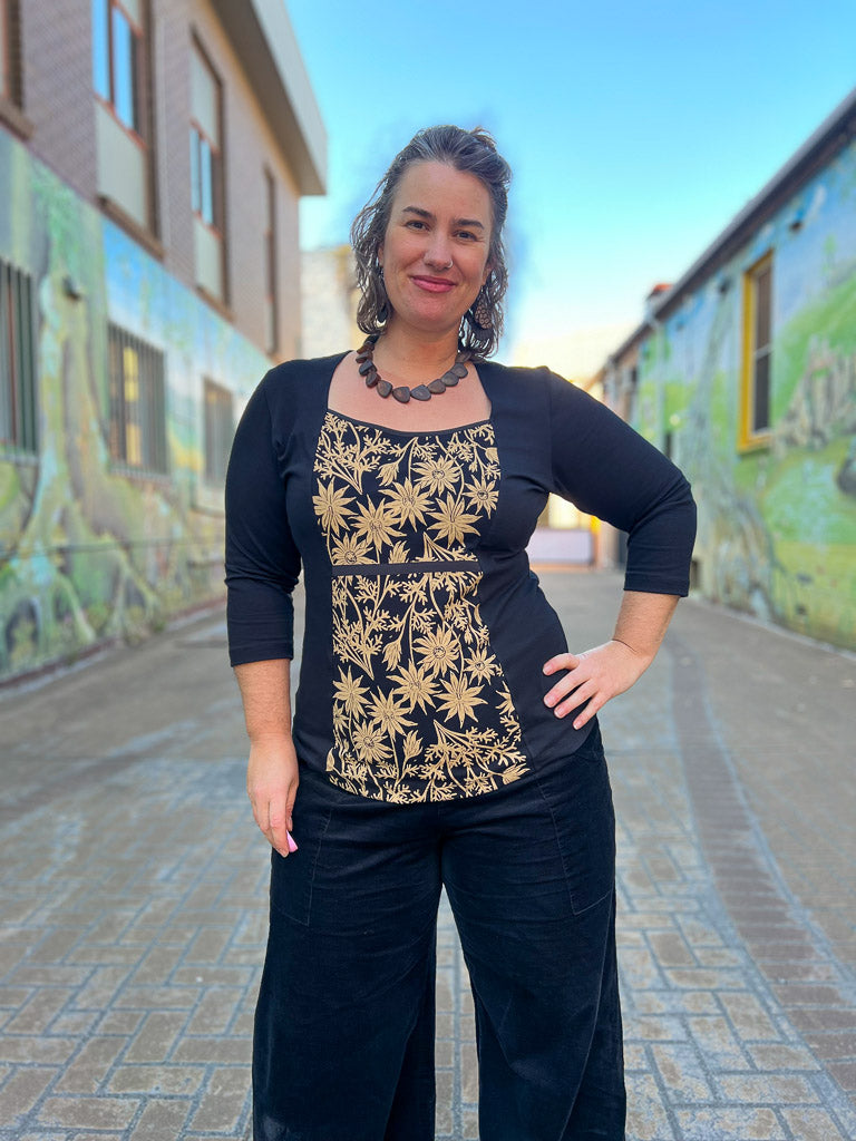 Windowpane Top 3/4 Sleeve - Straw Flannel Flower