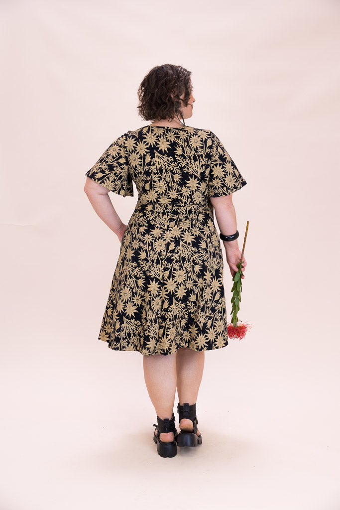 Stretch Wrap Dress - Straw Flannel Flower